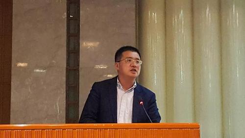 彭宇新作报告 彭宇新作报告